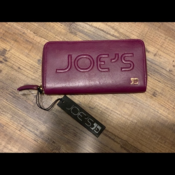 Joe's Jeans Handbags - 💥Buy2Get1Free Vegan Leather wallet. Zip closure